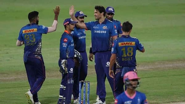 IPL 2021 : संघातून वगळल्यानंतर रोहितचा शिलेदार फॉर्ममध्ये, कमबॅक सामन्यात ठोकलं धडाकेबाज अर्धशतक
