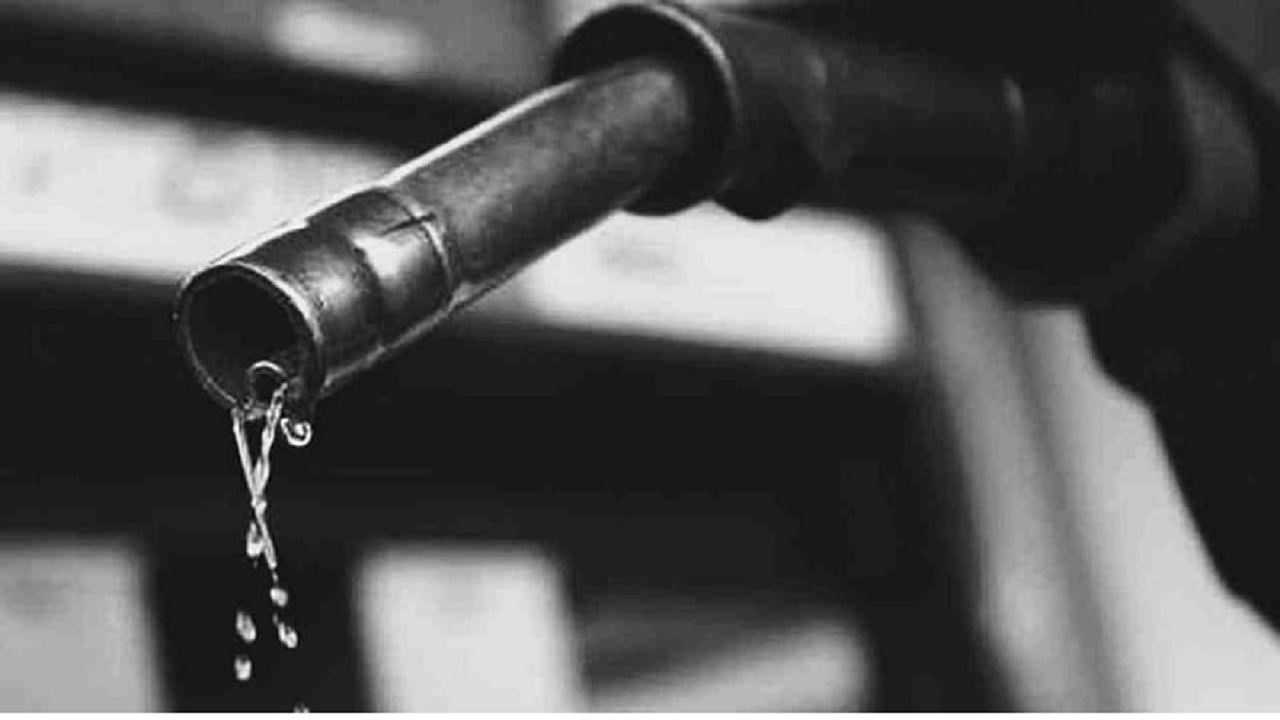 Petrol Diesel Price Today: भारतीय पेट्रोलियम कंपन्यांकडून इंधनाचे नवे दर जाहीर, जाणून घ्या आजचा भाव