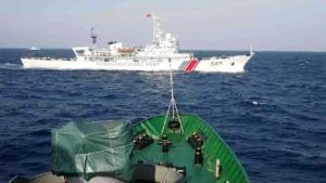 South China Sea मध्ये चिनी जहाजांची घुसखोरी, मलेशिया भडकला, मलेशियन राजदुताला चीनमधून परत बोलावलं