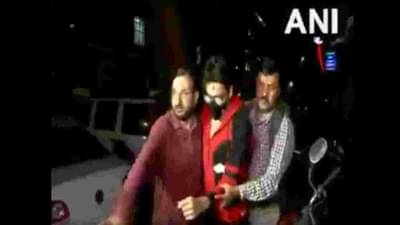 कोण आहे मनिष भानुशाली जो राष्ट्रवादीच्या टार्गेटवर आहे? फडणवीसांसोबत फोटो, गंभीर आरोप कोणते?