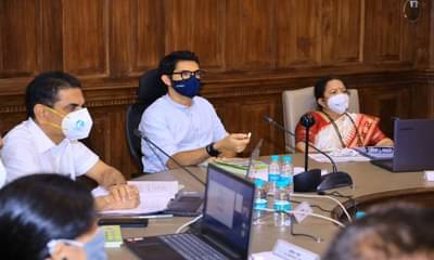 मुंबईच्या बेस्ट उपक्रमात दाखल होणारी प्रत्येक बस इलेक्ट्रिक असेल, 2028 पर्यंत बसताफा इलेक्ट्रिक होणार : आदित्य ठाकरे