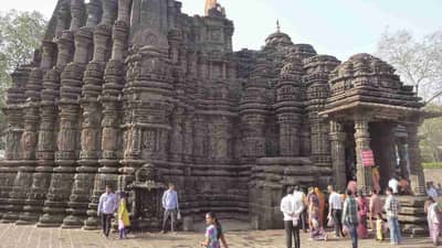 कुठे आरती तर कुठे हरहर महादेवचा जयघोष... दीड वर्षानंतर ठाणे जिल्ह्यात दिसला भक्ती आणि शक्तीचा अनोखा संगम