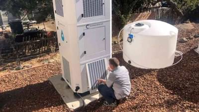 अमेरिकेत मराठवाड्यापेक्षाही भयंकर दुष्काळ, हवेतून पाणी मिळवण्यासाठी लोकांनी मशिन्स लावल्या !