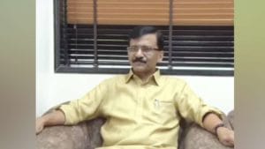 झेडपीला शिवसेनेला झटका, मग मुंबई पालिका कशी लढणार? आघाडी की स्वबळ? राऊतांचं थेट उत्तर