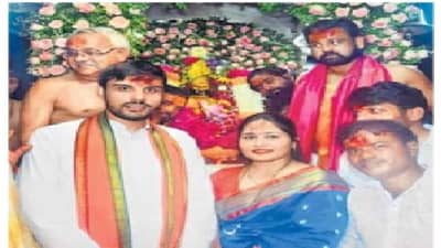 तुळजापूर: मंदिरात प्रशासनाचे नियम डावलल्याने भाजप नेत्यावर गुन्हा, उस्मानाबाद जिल्हाधिकाऱ्यांची कारवाई