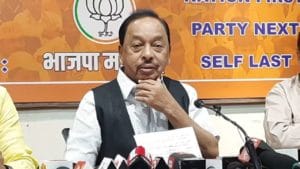 मुख्यमंत्र्यांसोबत वैर नाही, पाहुण्यासारखे या, म्हावऱ्याचा पाहुणाचारही करू, पण चिपीचं श्रेय आमचंच; राणेंनी उद्घटनापूर्वीच उडवला बार