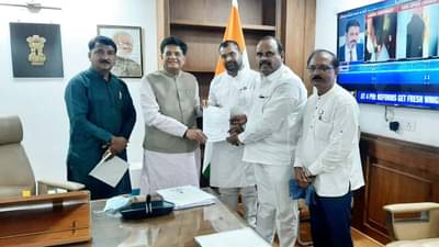 ऊसाची FRP एकरकमीच मिळणार, पिषुय गोयल यांचं सदाभाऊ खोतांना आश्वासन