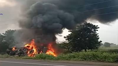 राज्यात चार आगीच्या घटना, कुठे ट्रक पेटला, तर कुठे दुकानं आगीच्या भक्ष्यस्थानी