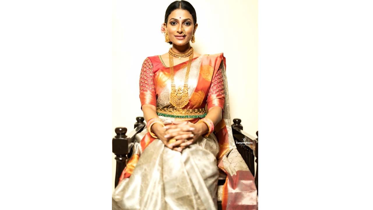 छोट्या पडद्यावरील प्रसिद्ध मालिका 'देवयानी'मध्येसुद्धा नयनाने महत्वाची भूमिका साकारली होती. अभिनेत्री नयना मुके हिला 'फायनल डिसीजन' या नाटकातील व्यक्तिरेखेसाठी 'दादासाहेब फाळके पुरस्कारा’ने गौरवण्यात आले आहे.