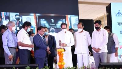 समेटाची संधी कुणी दवडली?, मुख्यमंत्री उद्धव ठाकरे की नारायण राणेंनी?; वाचा सविस्तर