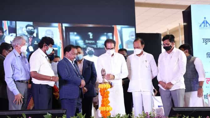 समेटाची संधी कुणी दवडली?, मुख्यमंत्री उद्धव ठाकरे की नारायण राणेंनी?; वाचा सविस्तर