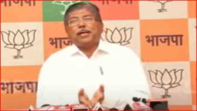 ठाकरे सरकार गेंड्याच्या कातडीचं झालंय, चंद्रकांत पाटलांची पूरग्रस्त पॅकेजवरुन टीका