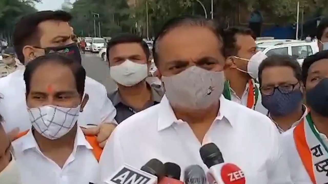 एकाच घरावर कितीवेळा छापे मारणार?; देशमुखांच्या घरावरील धाडसत्रावरून जयंत पाटलांचा सवाल एकाच घरावर कितीवेळा छापे मारणार?; देशमुखांच्या घरावरील धाडसत्रावरून जयंत पाटलांचा सवाल