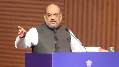 अशिक्षित लोक हे देशावरील ओझं, केंद्रीय गृहमंत्री अमित शाहांचं मोठं वक्तव्य