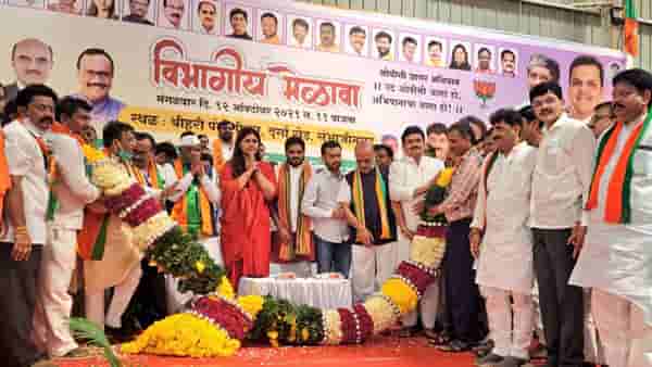 ..तर ओबीसी तुम्हाला रस्त्यावर फिरू देणार नाही, पंकजा मुंडेंचं आव्हान, टार्गेटवर ठाकरे सरकार