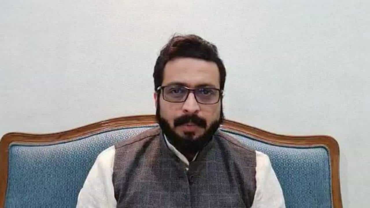 Theaters Reopen | 50 नाही तर 100 टक्के क्षमतेने थिएटर सुरु करा, अमोल कोल्हेंचं मुख्यमंत्र्यांना पत्र