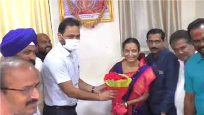 नांदेड महापालिकेच्या महापौरपदी काँग्रेसच्या जयश्री पावडे यांची बिनविरोध निवड