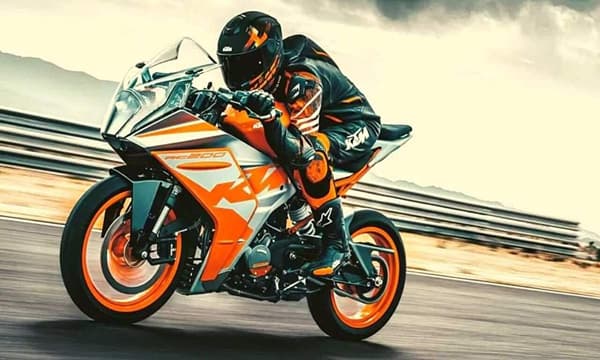 ऑल न्यू 2022 KTM RC 200 मोटारसायकल भारतात लाँच, जाणून घ्या नव्या बाईकची खासियत आणि किंमत