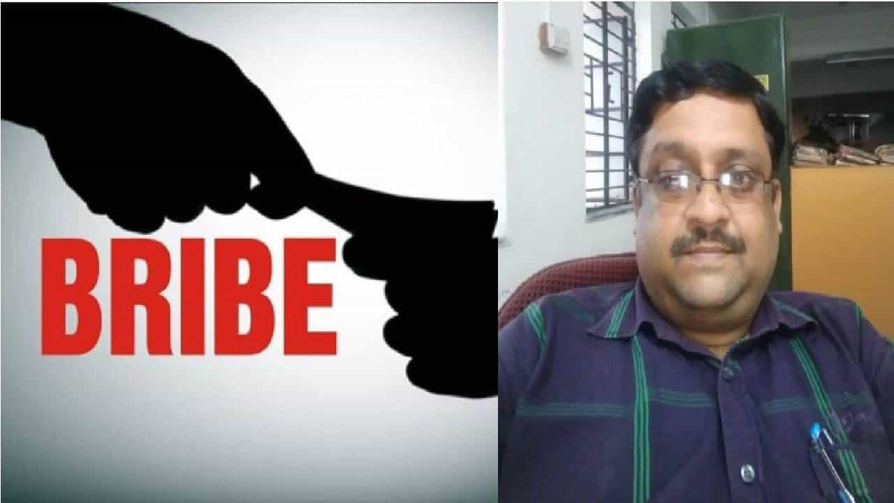 गोंदिया जिल्हाधिकाऱ्यांचा स्वीय सहाय्यक लाच घेताना रंगेहाथ, दहा हजार स्वीकारताना अटकेत