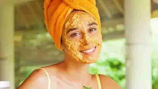 Skin Care Tips : तेलकट त्वचेची समस्या दूर करण्यासाठी टोमॅटो आणि ग्रीन टी फेस स्क्रब फायदेशीर!