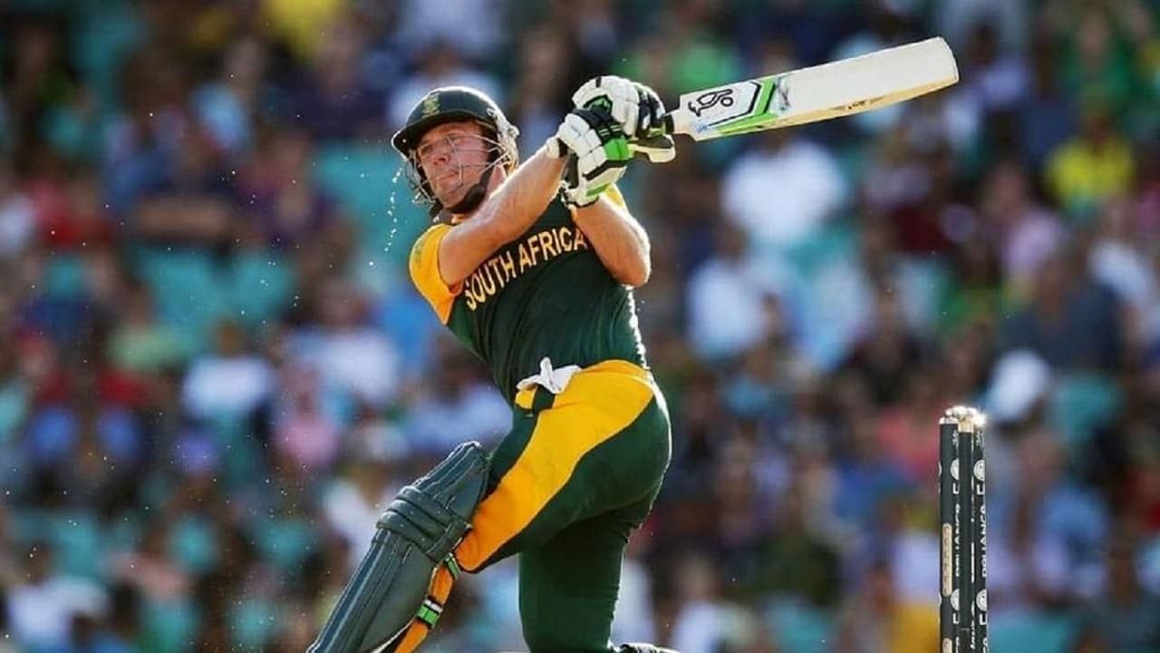 चौथ्या नंबरवर येतो दक्षिण आफ्रिकेचा एबी डिविलियर्स (ab de villiers). एबीने 30 टी20 विश्व चषकाच्या सामन्यात 30 षटकार उडवले आहेत.