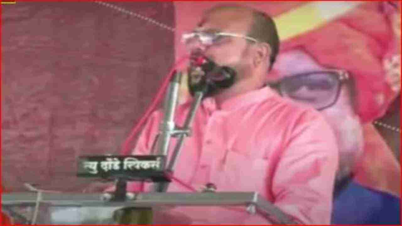 Video: सायकल चोरणारे नारायण राणे मुख्यमंत्री झाले, गुलाबराव पाटलांनी पुन्हा भरसभेत बाप काढला!