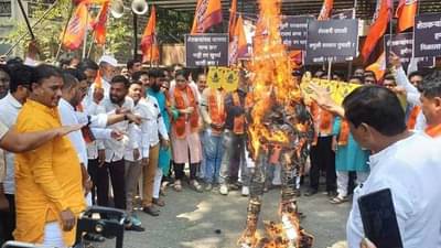 मनसेचा काळा दसरा ; शेतकऱ्यांच्या हक्कासाठी आंदोलन