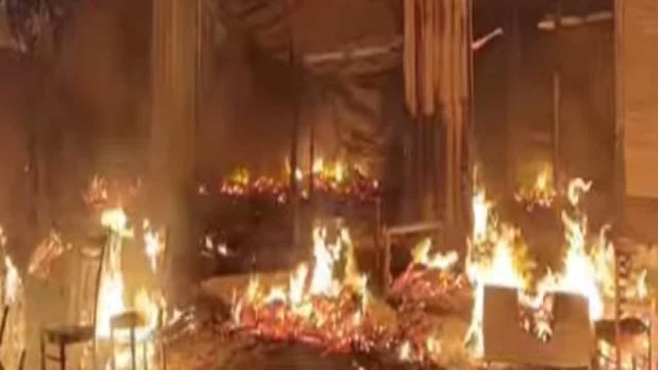 भिवंडीत फर्निचर कारखान्यांना भीषण आग, तब्बल 6 तासांनंतर आगीवर नियंत्रण