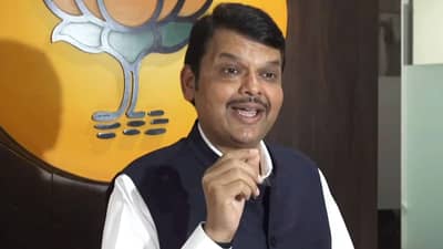 महाराष्ट्रासाठी मुख्यमंत्र्यांचा बंगाल पॅटर्नचा नारा, फडणवीस म्हणतात, महाराष्ट्राचा बंगाल होऊ देणार नाही!