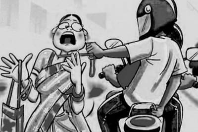 अंबरनाथमध्ये मॉर्निंग वॉक करणाऱ्या महिलेचं मंगळसूत्र लांबवलं, घटना सीसीटीव्हीत कैद