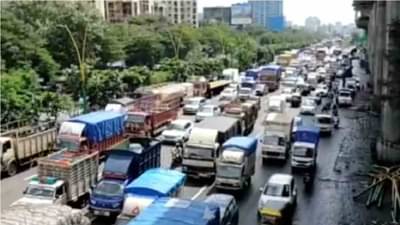 3 महिन्यांसाठी सायन फ्लायओव्हर वीकएंडला बंद ! गाड्यांच्या लांबच लांब रांगा, प्रवाशांचे हाल होणार