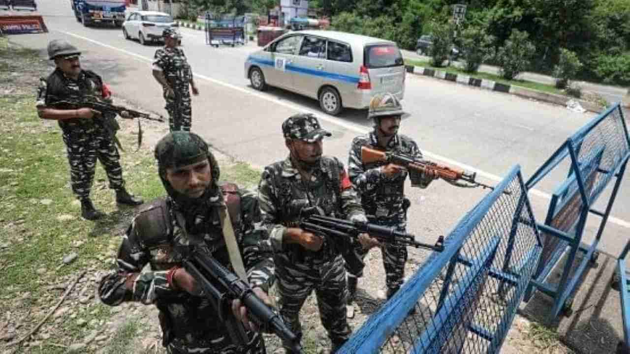 Jammu-Kashmir : काश्मिर खोऱ्यात सुरक्षा दलांची धडाकेबाज कारवाई; 36 तासांत तिसरे एन्काऊंटर
