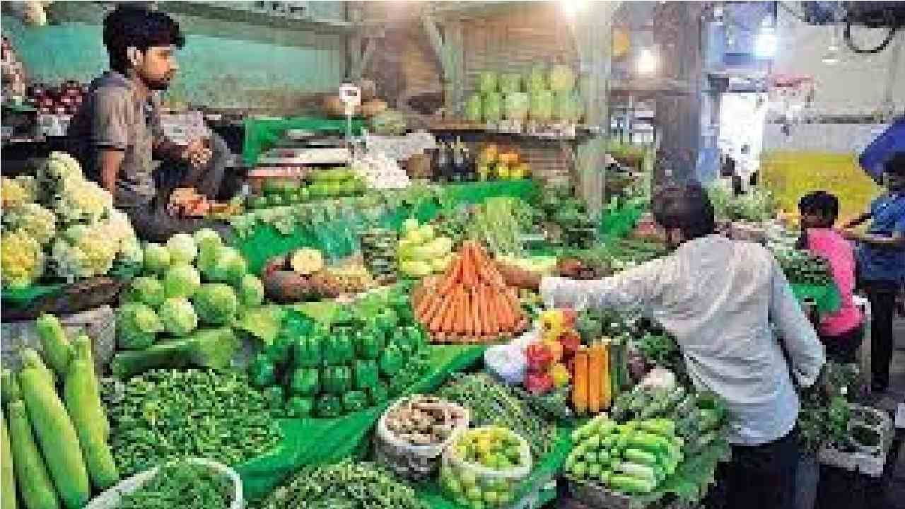 देशात महागाईचा उच्चांक; भाजीपाल्याचे दर वाढले, टोमॅटो 80 रुपये किलो देशात महागाईचा उच्चांक; भाजीपाल्याचे दर वाढले, टोमॅटो 80 रुपये किलो