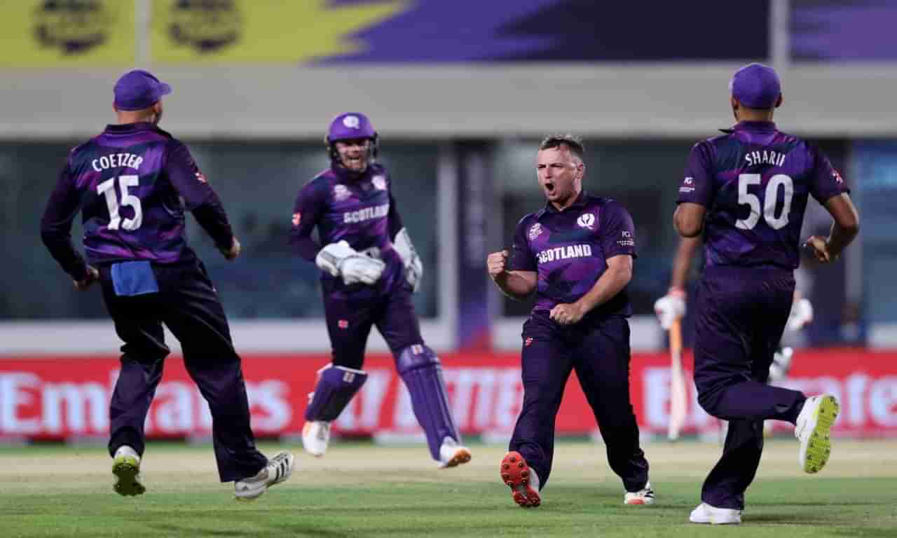 T20 World Cup स्पर्धेच्या पहिल्याच दिवशी थरारक सामना, स्कॉटलंडचा बांगलादेशवर निसटता विजय