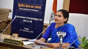 कोरोना लसीचा एक डोस घेतलेल्यांना दिवाळीपूर्वी शिथिलता? डॉ. भारती पवार म्हणतात, तज्ज्ञांचं मत घ्या