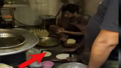 यॅक यॅक, ईsss तुमचा आवडता समोसा कसा बनवला जातोय बघा, कल्याणच्या हॉटेलचा Video व्हायरल