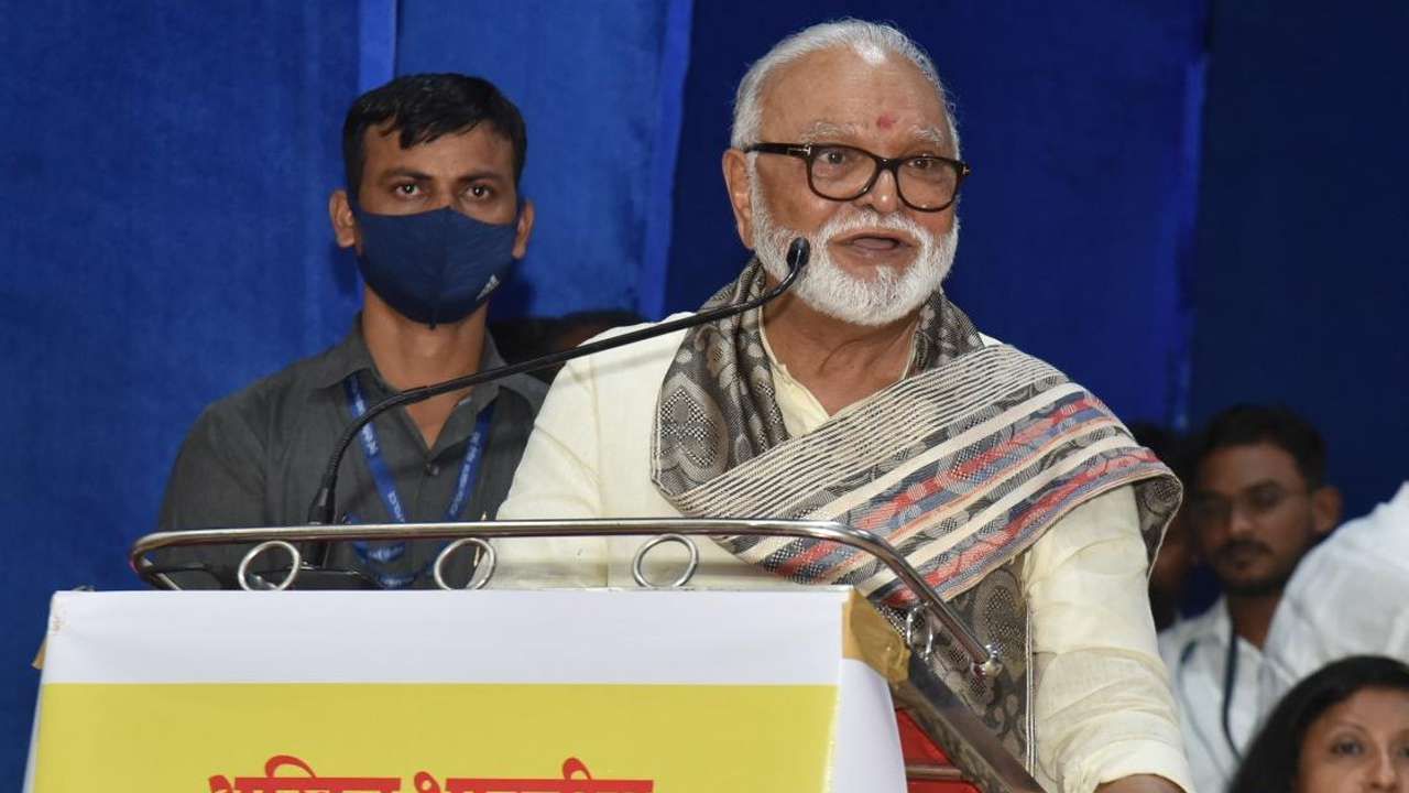 केंद्र सरकारमुळेच ओबीसींचं आरक्षण रद्द झालं; भुजबळ म्हणाले, जनावरांची गणना होते, आम्हालाही मोजा केंद्र सरकारमुळेच ओबीसींचं आरक्षण रद्द झालं; भुजबळ म्हणाले, जनावरांची गणना होते, आम्हालाही मोजा