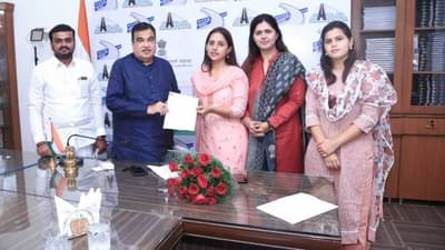 VIDEO: पंकजा मुंडे, प्रीतम मुंडे नितीन गडकरींना भेटल्या, राजकीय चर्चा झाली का?; पंकजांनी दिलं थेट उत्तर