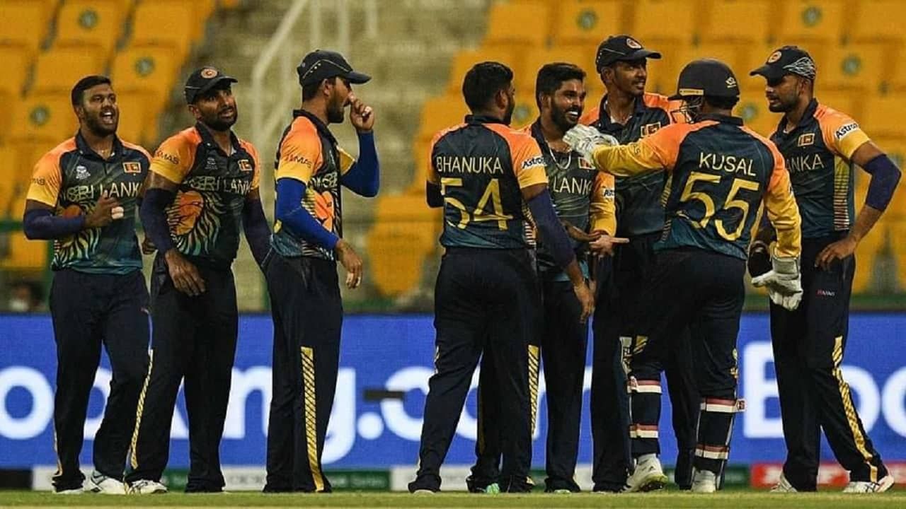 T20 World Cup 2021: श्रीलंकेचा आयर्लंडवर दमदार विजय, सुपर 12 मध्ये दणक्यात एन्ट्री T20 World Cup 2021: श्रीलंकेचा आयर्लंडवर दमदार विजय, सुपर 12 मध्ये दणक्यात एन्ट्री