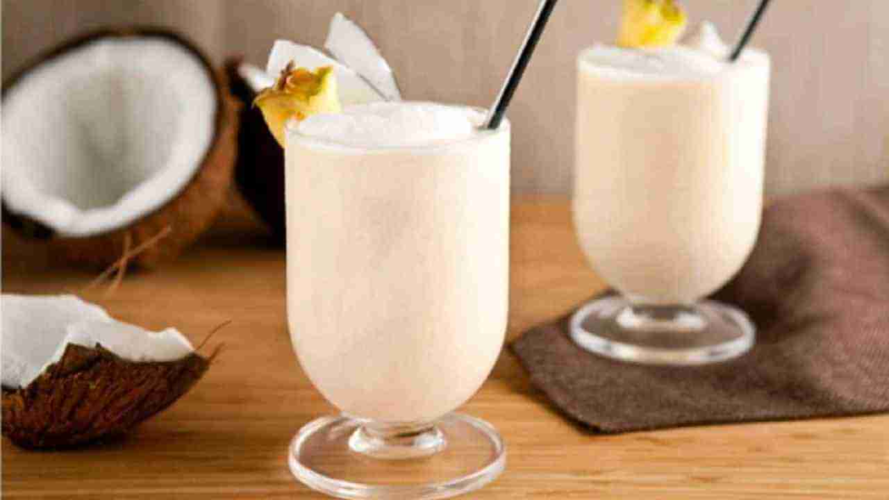 Coconut Smoothie Recipe : नाश्त्यामध्ये या क्रीमयुक्त कोकोनट स्मूदीचा समावेश करा ! 