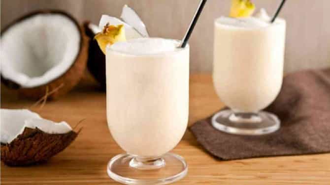 Coconut Smoothie Recipe : नाश्त्यामध्ये या क्रीमयुक्त कोकोनट स्मूदीचा समावेश करा !