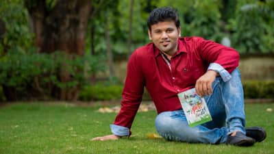 प्रेमकथेला रसिकांची दाद, अभिषेक विचारेंच्या द गर्ल हू गॉट लेबल्डला मिळतेय वाचकांची पसंती!