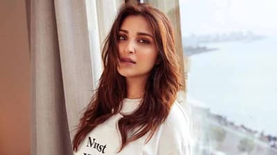 Happy Birthday Parineeti Chopra | इन्वेस्टमेंट मॅनेजर म्हणून काम करायची परिणीती चोप्रा, मंदीमुळे नोकरी गेली अन् सुरु झाला चित्रपट प्रवास!