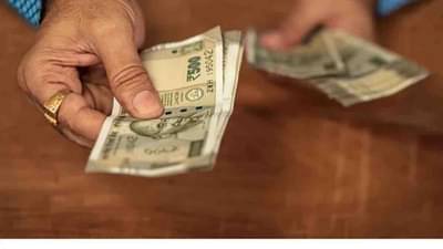 दिवाळीत या ठिकाणी पैसे गुंतवा आणि मिळवा बँकांपेक्षा जास्त व्याज