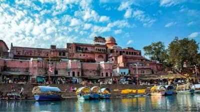 Chitrakoot Tourist Places : चित्रकूटमध्ये भेट देण्यासाठी ही 5 सर्वात प्रसिद्ध पर्यटन स्थळे!