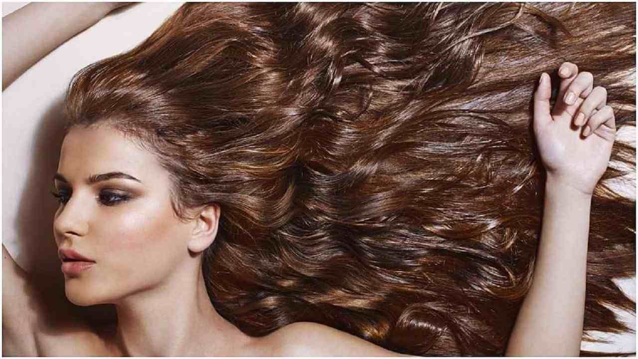 Hair Care Tips : हिवाळ्यात केसांची काळजी घेण्यासाठी 'हे' घरगुती उपाय फायदेशीर! 