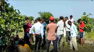 जातीय अत्याचाराच्या निषेधार्थ 100 दलितांनी गाव सोडलं; तलावाजवळ मुक्काम, महाराष्ट्राला झालंय काय?