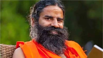 पेट्रोलच्या दरवाढीने जनता हैराण, रामदेवबाबांचं एकच वाक्य, म्हणाले हे स्वप्न...