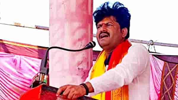 मध्यरात्रीपासून एसटी कर्मचारी बेमुदत संपावर, कारवाई केली तर परिवहन मंत्र्यांच्या दारात आंदोलन, गोपीचंद पडळकरांचा इशारा