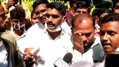 सावळा गोंधळ सुरुचं, आरोग्य विभाग गट क परीक्षेच्या नियोजनाचा बोजवारा, पुणे नाशिकमध्ये विद्यार्थी संतप्त